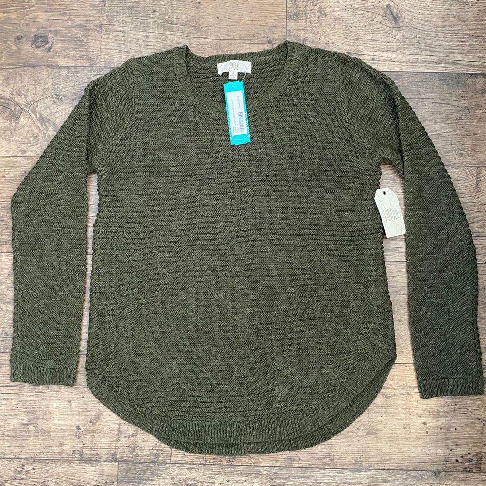 Pinque Olive Green Light Weight Sweater Stitch Fix